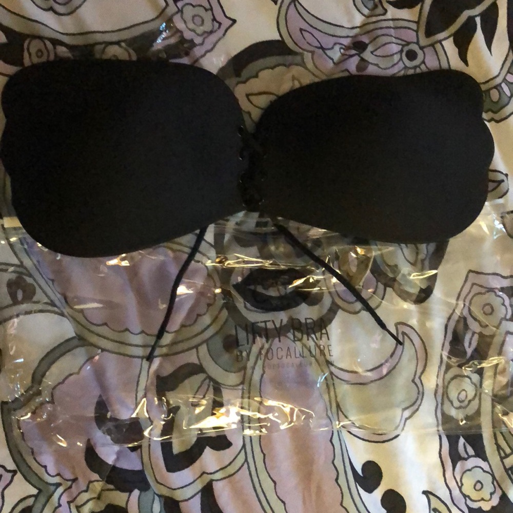 Focallure Lifty Bra